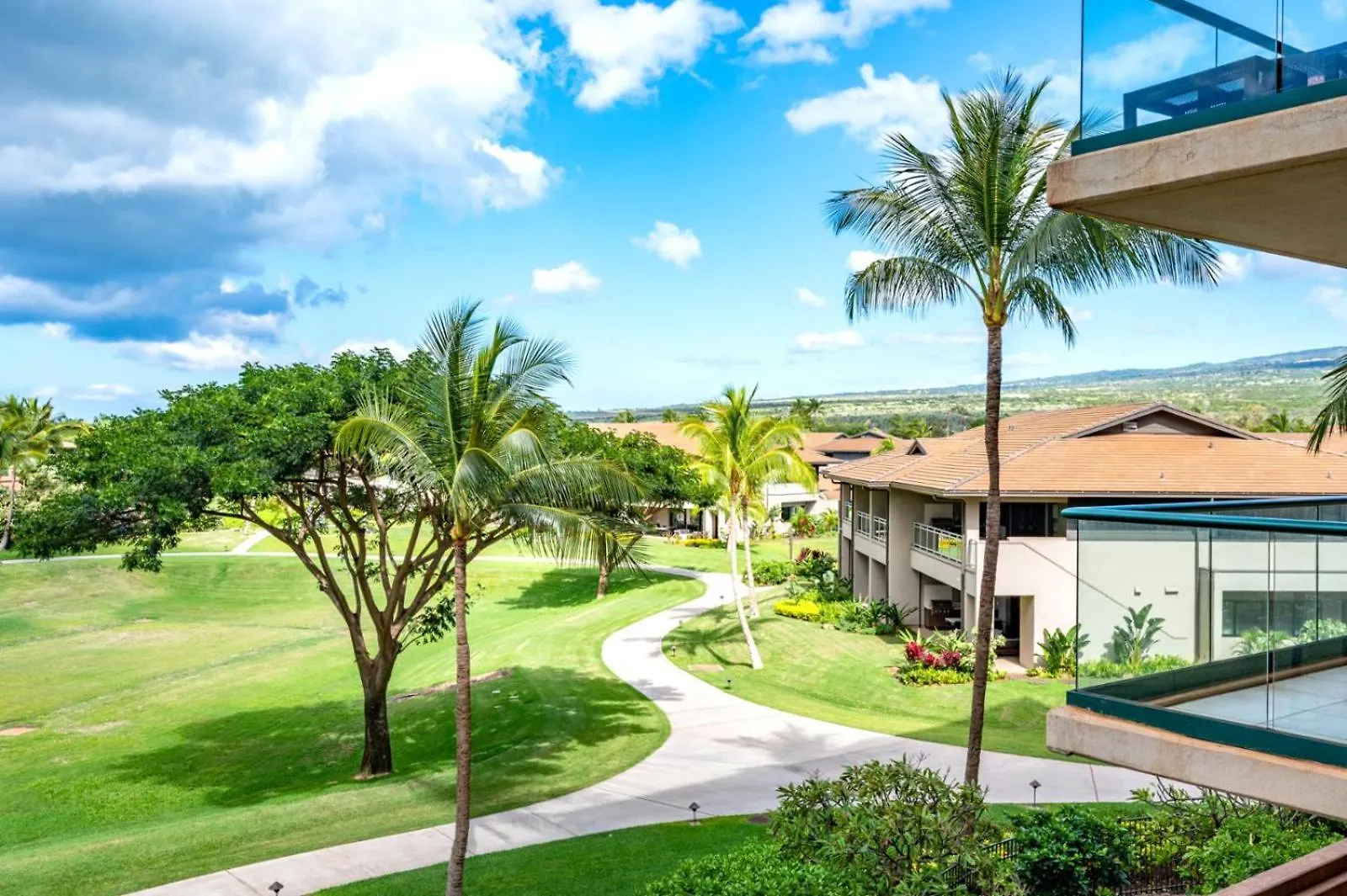 Apartment Kbm Resorts Free Car Honua Kai Hokulani Ocean View 2Bedroom Condo Hkh-338 Partial Ocean Views Remodeled Kaanapali United States