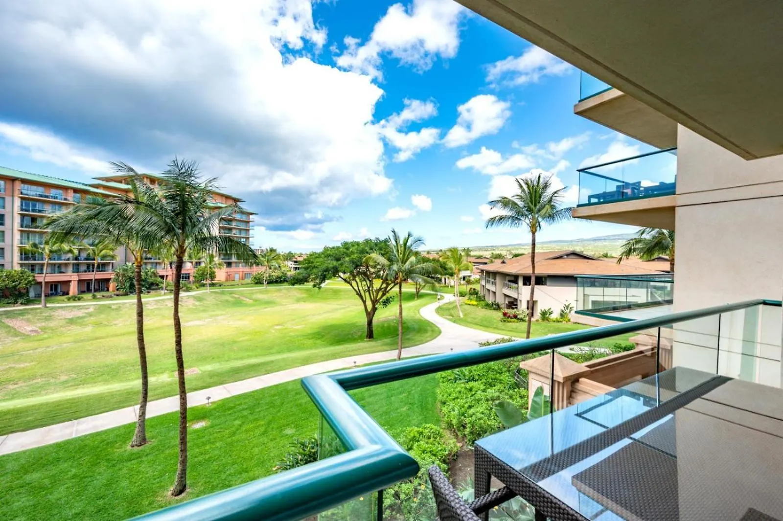 Kbm Resorts Free Car Honua Kai Hokulani Ocean View 2Bedroom Condo Hkh-338 Partial Ocean Views Remodeled Kaanapali