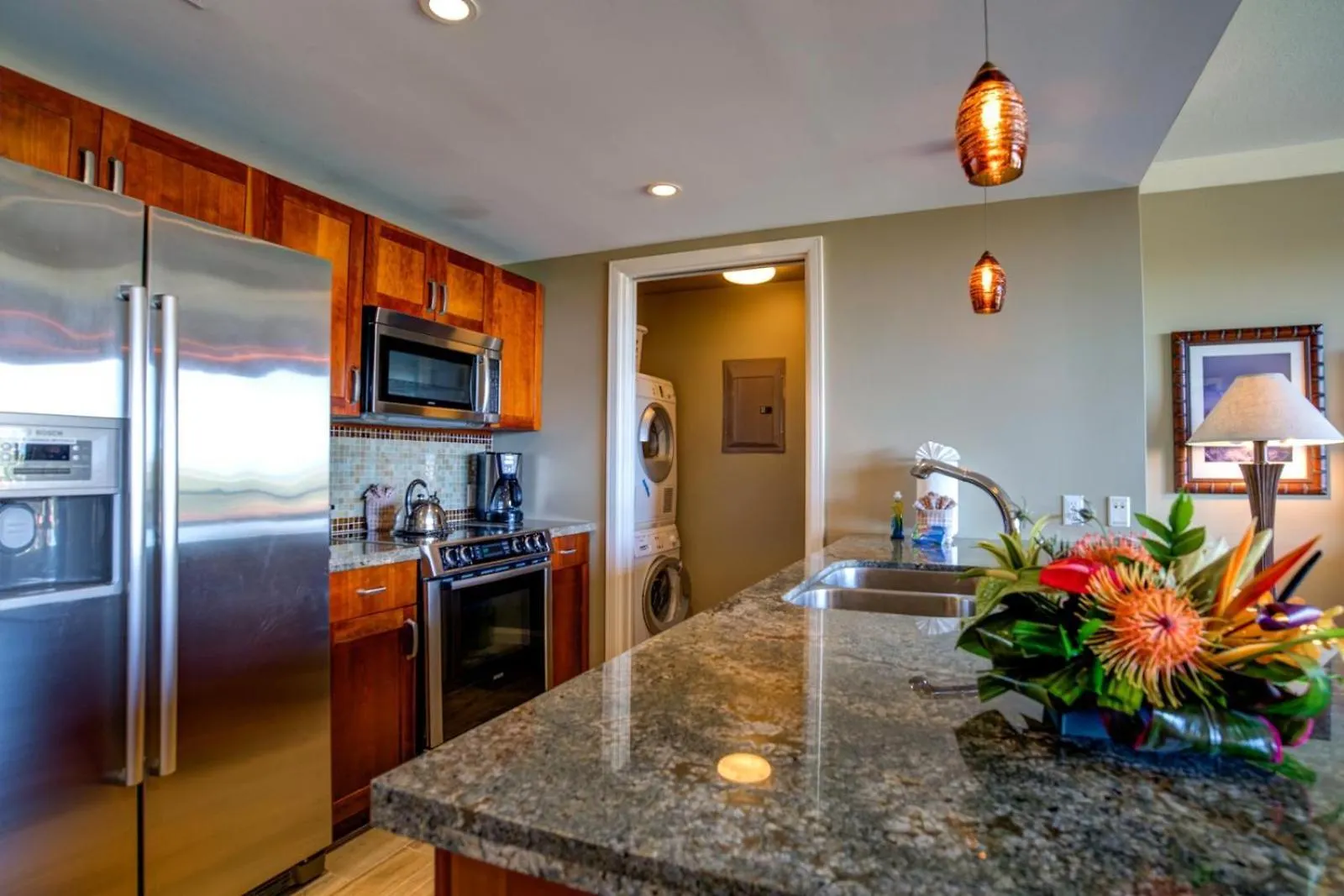 Kbm Resorts Free Car Honua Kai Hokulani Ocean View 2Bedroom Condo Hkh-338 Partial Ocean Views Remodeled Kaanapali Apartment